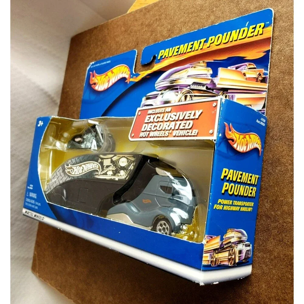 Hot Wheels PAVEMENT POUNDERS CABOVER TRUCK & SCHORCHIN' SCOOTER #47039 Groupe 13
